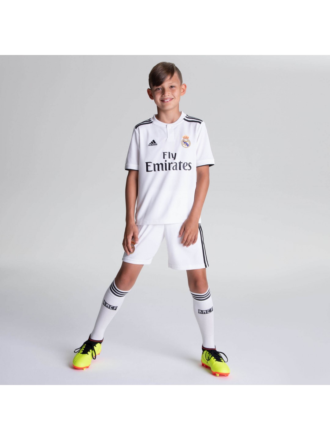 Comprar Camiseta la Primera equipación del Real Madrid 2018-19 para niños Baratas